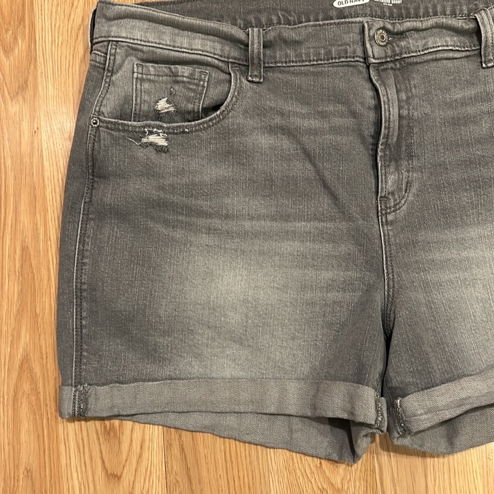 Old Navy Mid Rise BoyFriend Short Size 18 - Picture 3 of 10